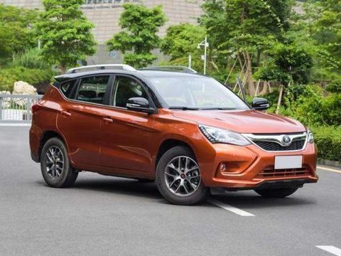 比亚迪听了劝言换标, 这车换个车标立马成为爆款SUV