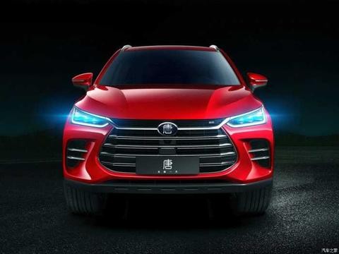 全新比亚迪唐：宋的前脸王朝的屁股，4.5秒破百，尾部的英文亮了