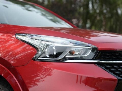 配国产最好发动机，15天卖出4000辆，高颜值外观放弃H6博越