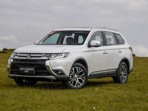 三菱这款SUV不足30万, 内饰配置却值50万,开出去特有面子!