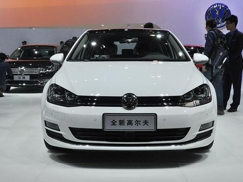 两厢代步家用车 大众高尔夫，非常具有运动感 不会让你失望的