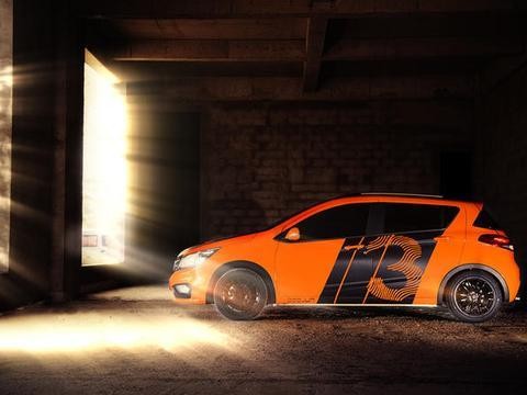 3万多，代步5个油！江湖号称“小飞度”