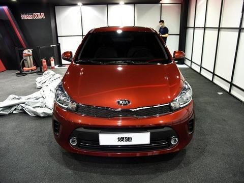 合资车终于扛不住了！颜值帅气不用说，仅售4.99万元起！