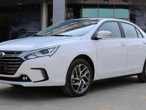 市区开车为了省油, 放弃丰田卡罗拉, 选择比亚迪秦!