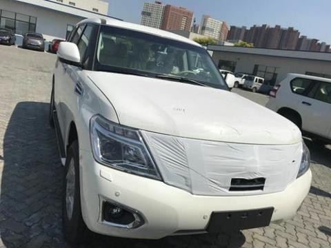 中东版18款日产途乐Y62全新巅峰越野SUV