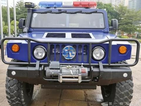 这辆“巨无霸”越野车帅炸了 TA装配的发动机是“玉柴造”