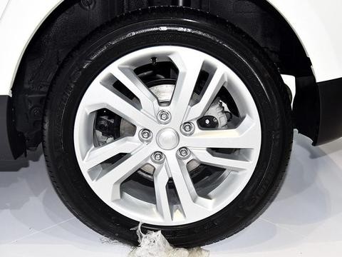 丰田发动机, 油耗4毛, 只卖6万，可不要错过咯！