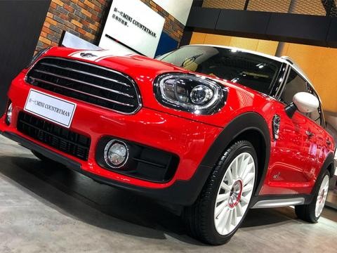 那么大的车，可以在小路上轻松掉头都是因为TA！