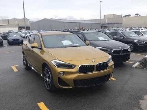 首批宝马X2抵达港口，轿跑造型很酷炫，工作人员：产地在奥地利