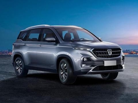 宝骏良心SUV，带全景天窗或售6万起！