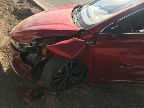 名爵MG6全国首撞，气囊已弹出质量是可以的，国产车质量没得黑