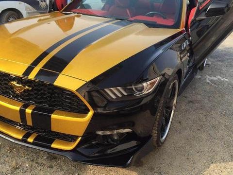 瞬间档次感提升100%？这么高颜值的福特野马太少见！