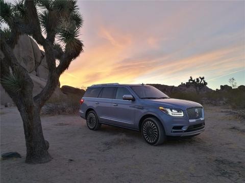 415匹、10速变速箱、预售115万！土豪们还会迷信揽胜吗？