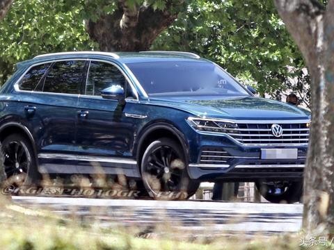 2018新款大众途锐无伪谍照曝光!分分钟拿下奥迪Q7