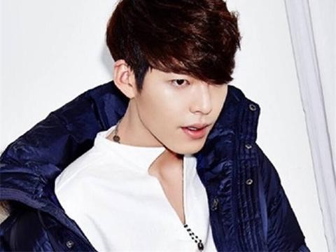 红过李敏镐，名气不输金秀贤，今28岁坐拥豪车，却拖欠广告费！