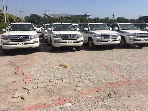 18款酷路泽4000天津最新行情 多少钱能开回家