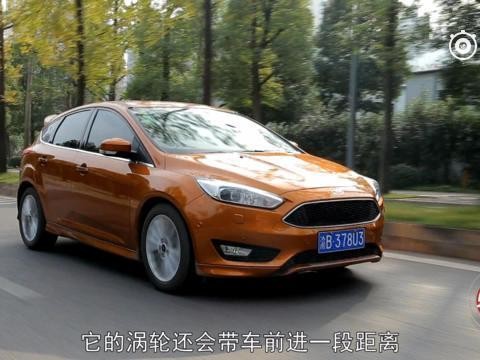 很轻松跑到150码 试驾全新福克斯两厢运动版