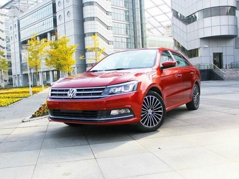 大众终于狠心将朗逸换代，全新平台，轴距暴增，卡罗拉再也追不上