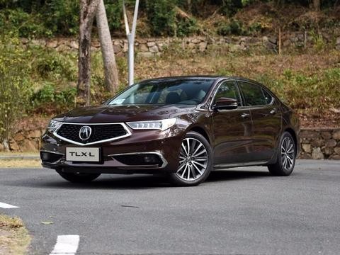 日系自吸单挑群雄涡轮增压，谁才是豪华入门首选？