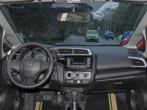 新无敌小钢炮外观炸街还仅售10W，本田超跑绝非浪得虚名！