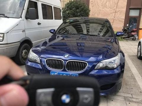 208万的宝马M5开了11年，车主：现想换车却找不到说服自己的理由