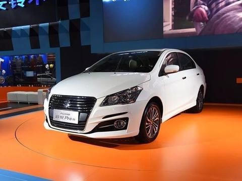 家用省油好车，铃木启悦Pro上市，外观配置全升级，起步9.4万