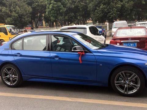 宝马320i M运动曜夜版，三系最后一代经典，B级车永远的标杆！