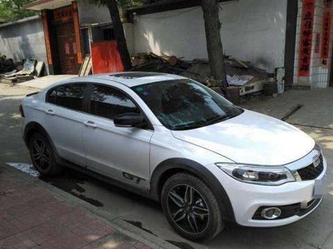 放弃起亚K5和大众速腾, 媳妇自信选了这车, 我也是没脾气了!