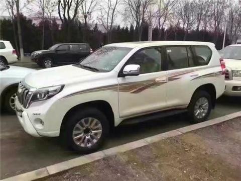 元旦将至活动开始 17款普拉多2700现车手续齐活动内降价3万