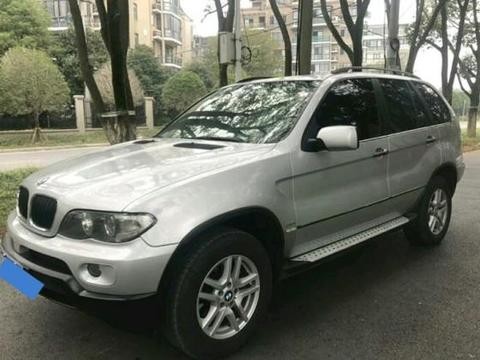 广东男子8万买二手豪车，就开了几天，车主直呼：修不起！