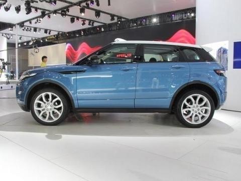 路虎极光对比奥迪Q5，那个更好？