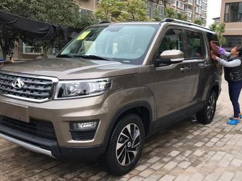 隔壁老王开长安X70A去洗车，把洗车的小姐姐累坏了，还多花5块钱