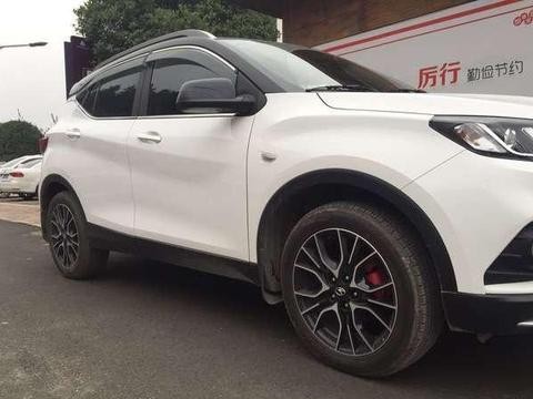 感觉荣威RX3有点贵，买了更运动个性的东南DX3 SRG