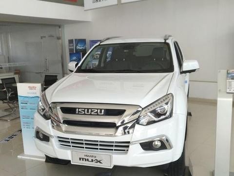 全新2018款1.9T五十铃mu-x到店了！内饰进步很大，越野比路虎还牛