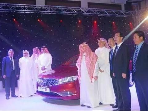 吉利博瑞中东版，跟国内有巨大差距，迪拜上市一年卖4000辆！