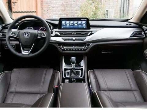 长安版雷克萨斯上市! 仅8万多配50万豪车内饰, 合资车要玩完了