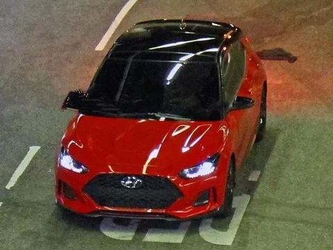 现代全新飞思无伪谍照曝光，网友：这特么不是福克斯？