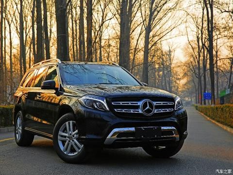 全能旗舰-全新梅赛德斯-奔驰GLS 320 4MATIC全视角