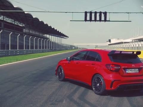 实拍小钢炮，梅赛德斯AMG A45 4MATIC动态试驾