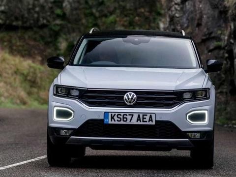 大众TROC新车国外试驾，这次大众绝不是“套娃脸”