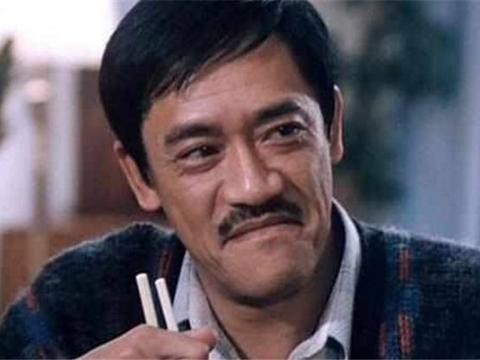 和卓别林合作，拍11部戏一夜暴富，今78岁开上豪车，晚年成这般！