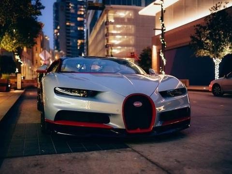外国壕定制的布加迪Chiron，拥有16个汽缸的陆地性能怪兽