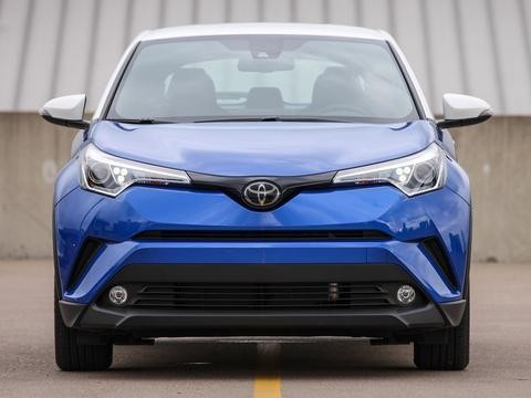 丰田C-HR海外未上市，接订单8万，力争小型SUV市场