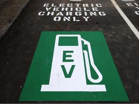 还担心续航不够？这四款国产电动车可是