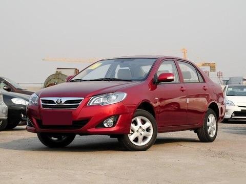 这轿车越野不输陆巡，100万公里不用大修，17CM顶越野车用