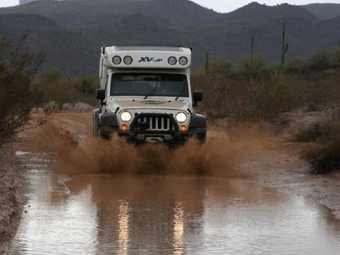 牧马人帐篷房车仅需33万，但是你买不到