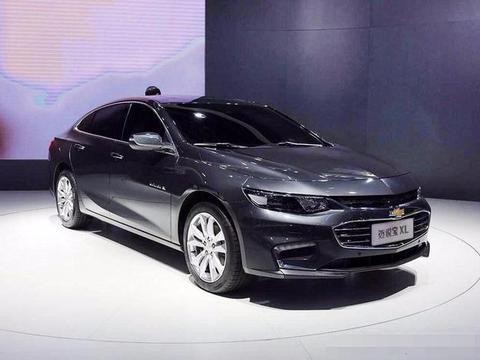 5米车身，配0.83㎡全景天窗，14万就可以拿下，开过都说值