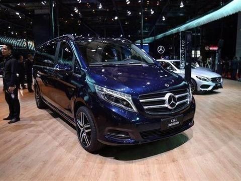 埃尔法最不想遇到的车，奔驰V260L 高大上的外表 配上一副好内衣