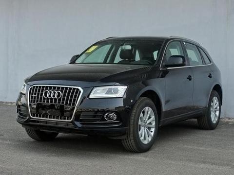 全新国产奥迪Q5L亮相4S店售45万起，轴距长2.9米，还买啥宝马X5