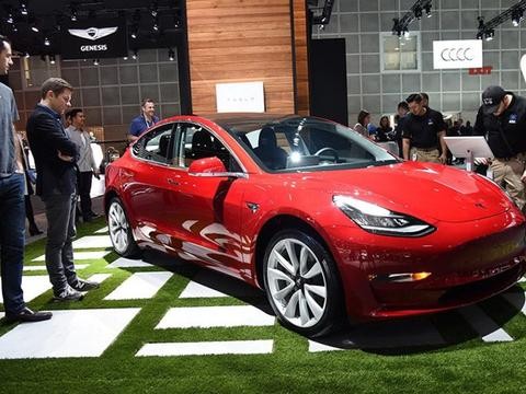 圣诞福利来了，首批特斯拉MODEL 3将正式交付